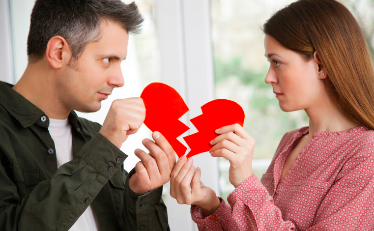 泰州离婚如何申请财产保全冻结对方账户